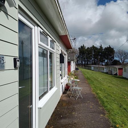 Sandy Toes 435 Norton Park Dartmouth Exterior foto
